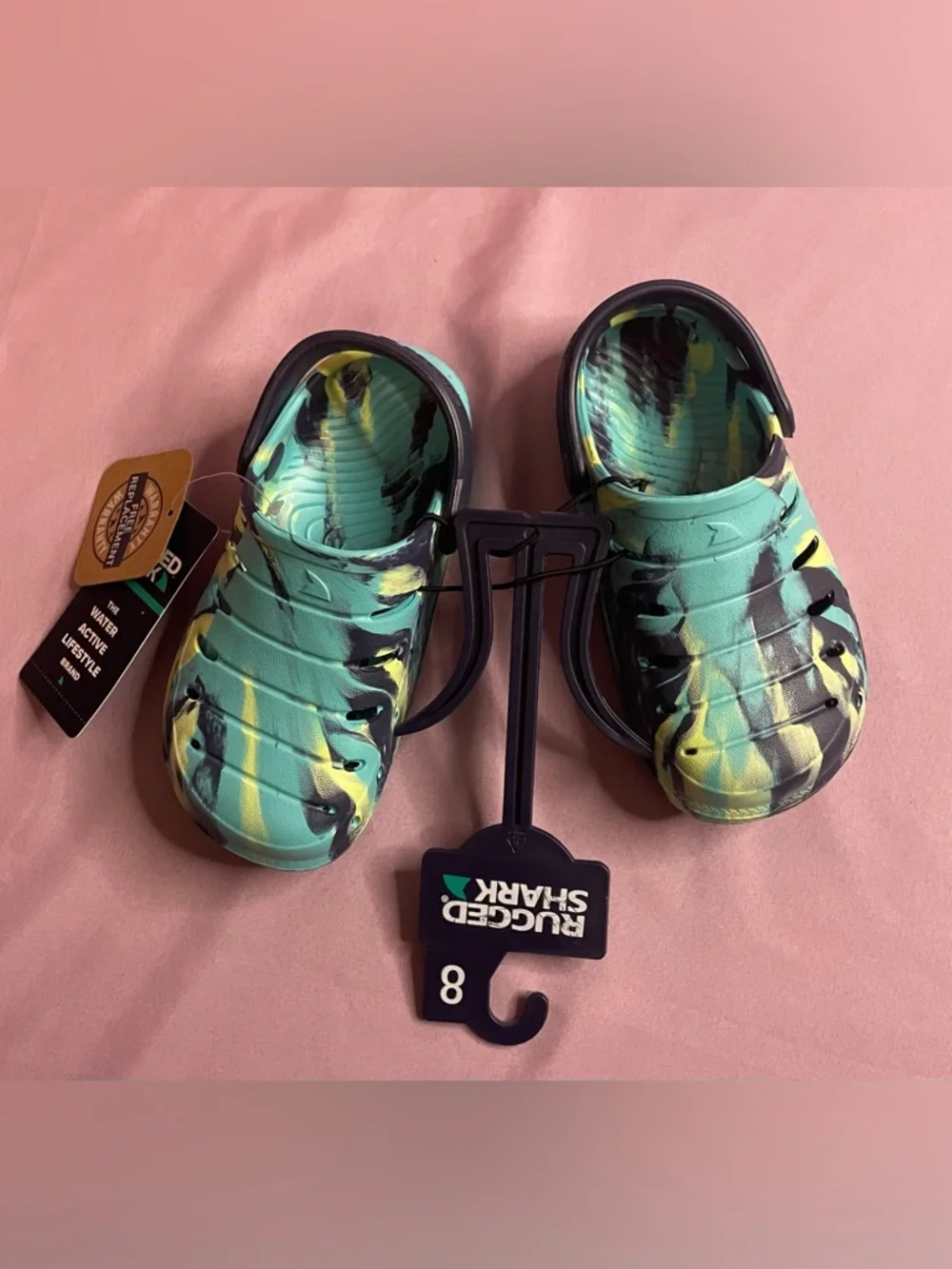 Rugged shark Kids' Aqua Clogs in Teal/Yellow Camouflage new
